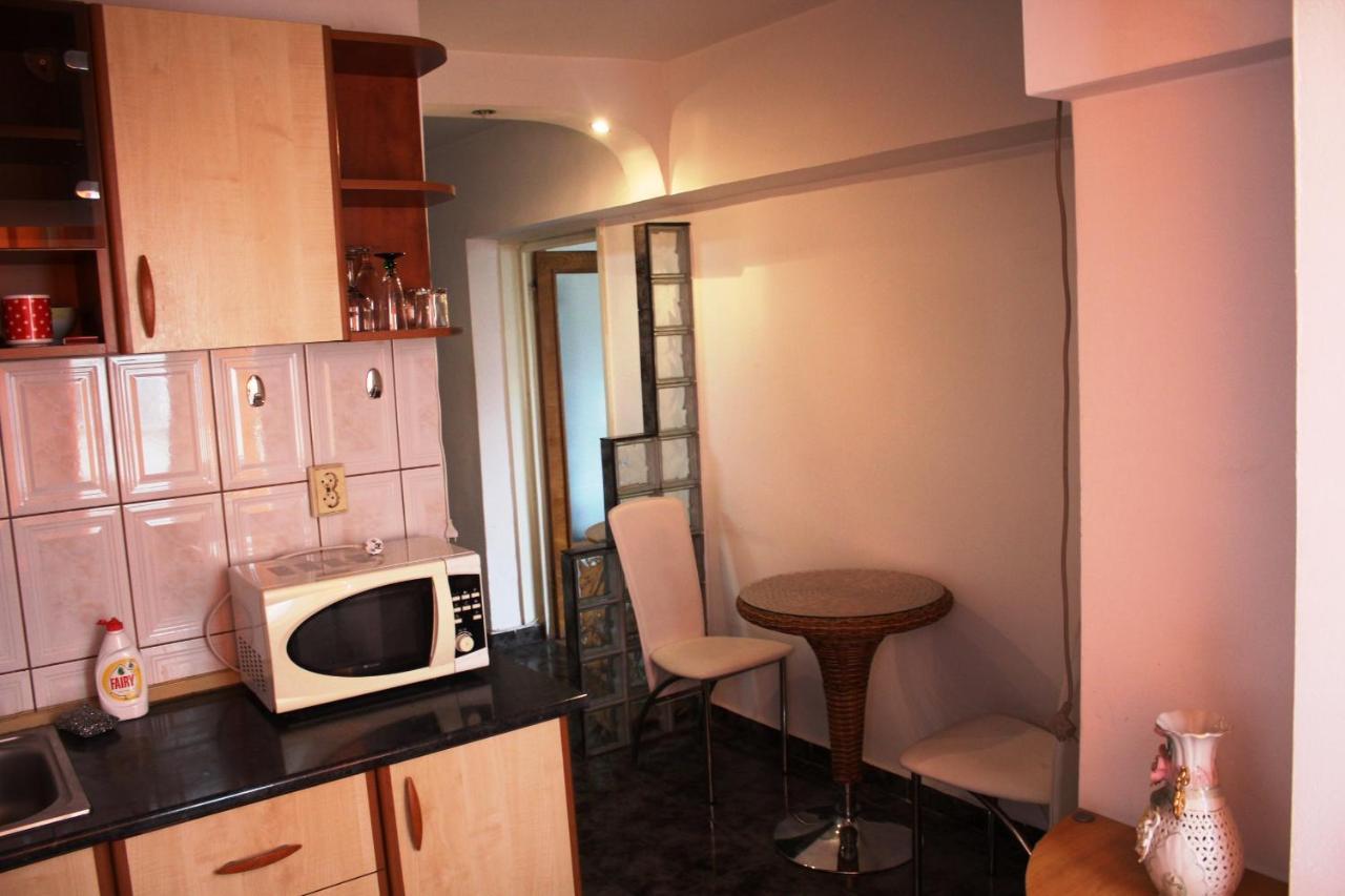 Decebal 1 Premium Apartment บูคาเรสต์ ภายนอก รูปภาพ