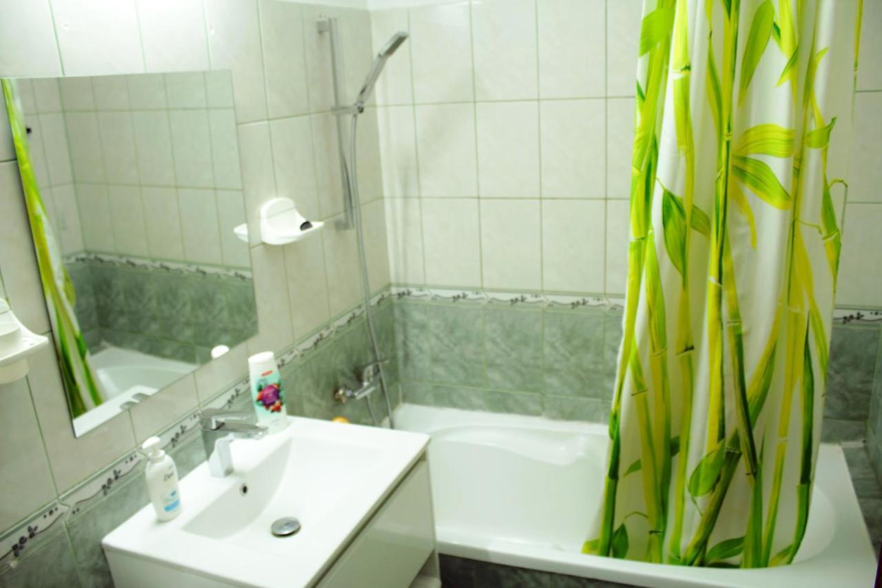 Decebal 1 Premium Apartment บูคาเรสต์ ภายนอก รูปภาพ